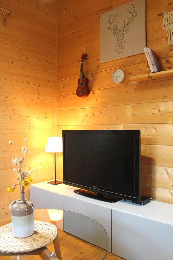 Das Paradieschen Edlitz - Stilvolles Blockhaus Mit Kamin エクステリア 写真